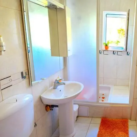 Апартаменты Marta *