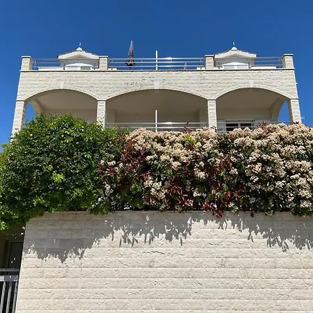Marta Apartman
